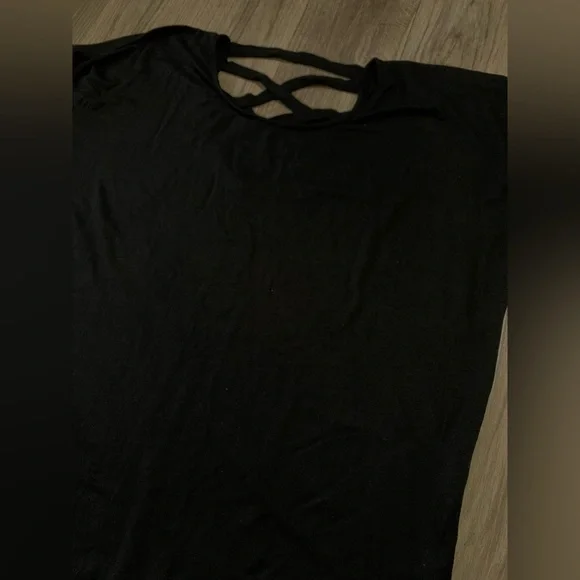 Athleta Long Sleeve Shirt w/ Criss-Cross Back Detail, Black, XL - Picture 5 of 5